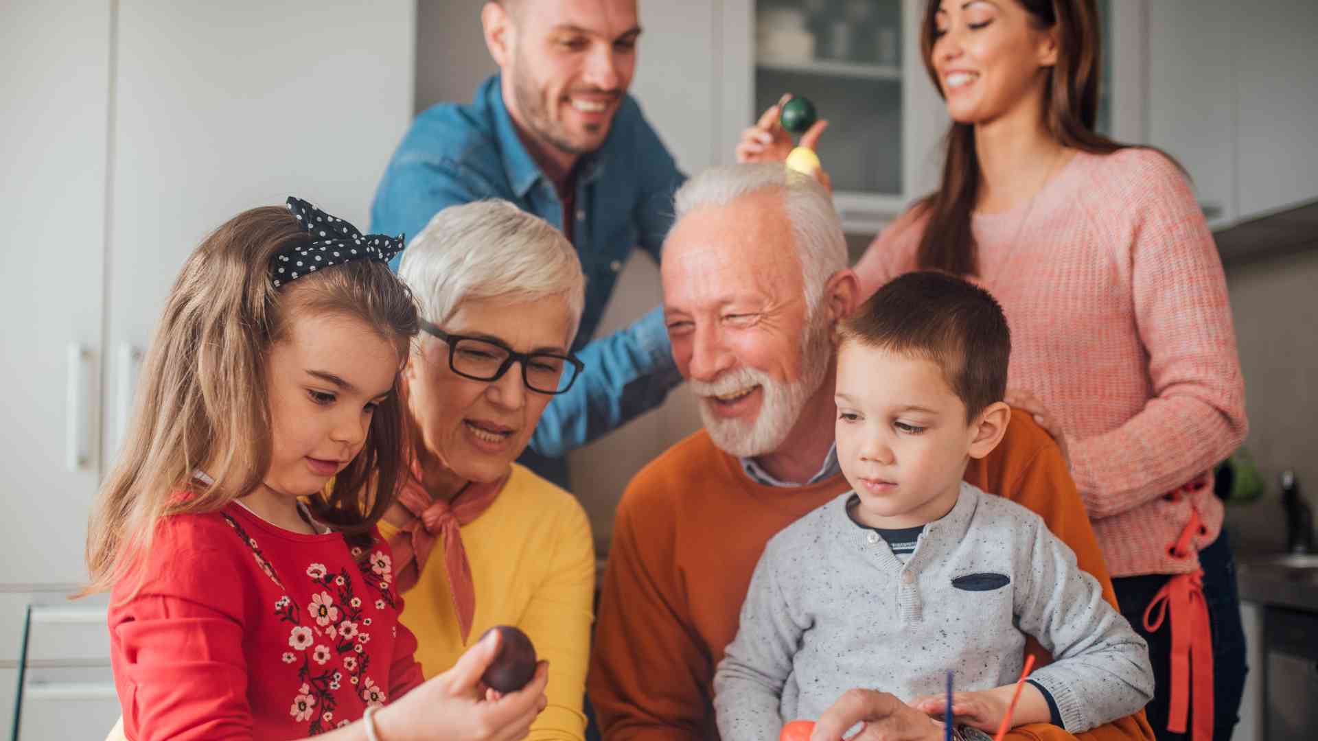 Großeltern, die Brücke zwischen Generationen